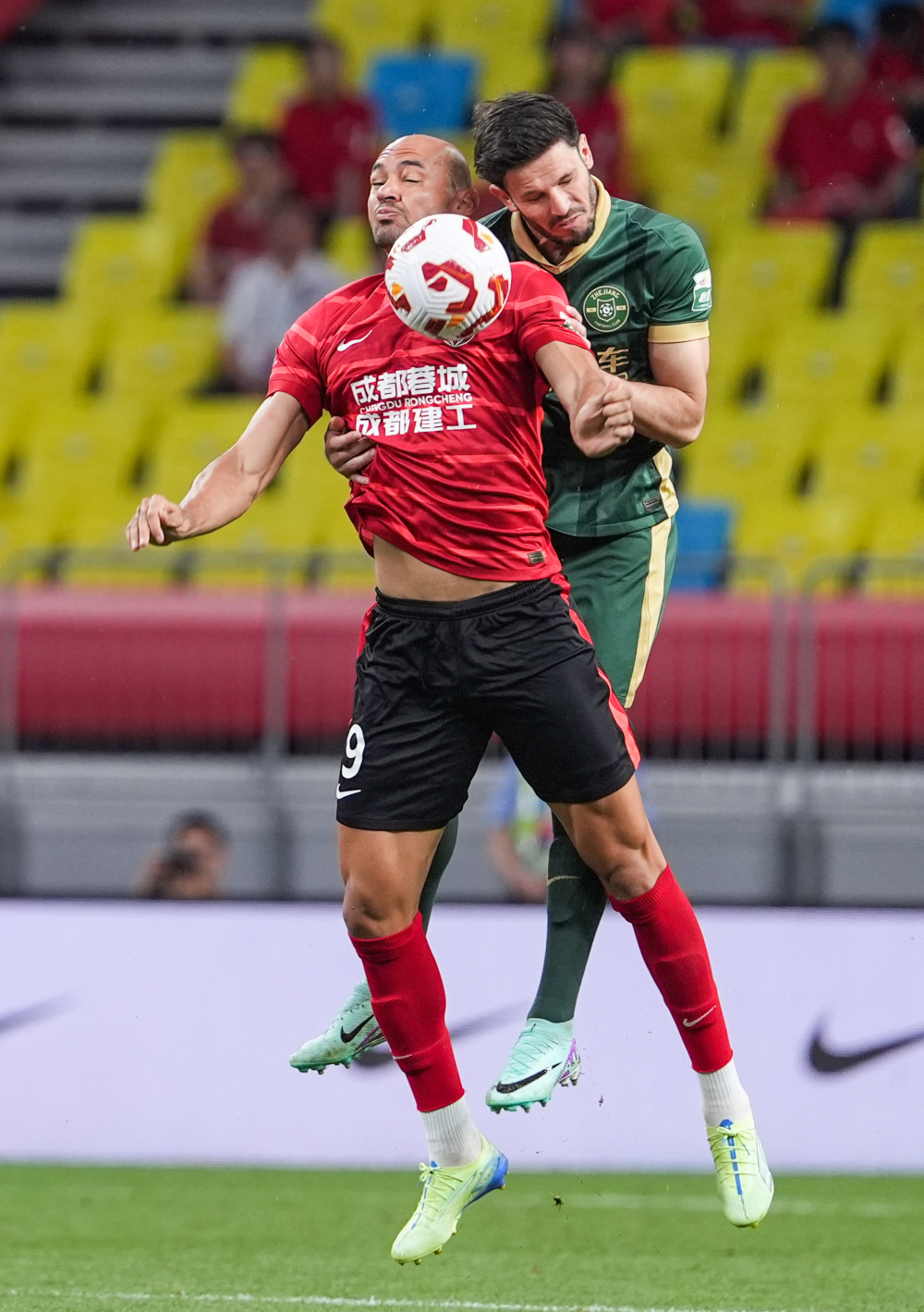 到球迷不仅 到球迷不仅