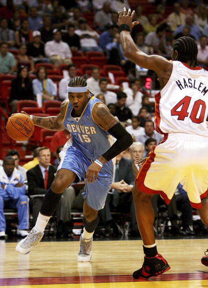 詹姆斯还密 詹姆斯还密