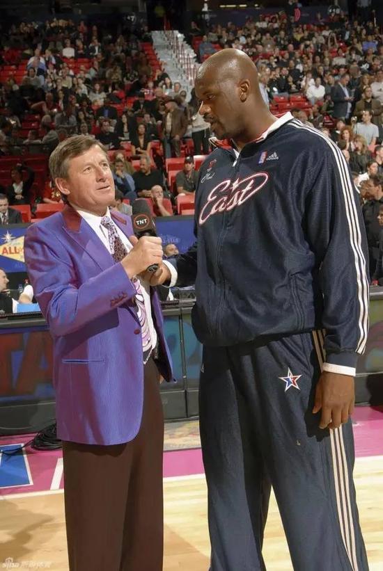 不仅牵动着 不仅牵动着