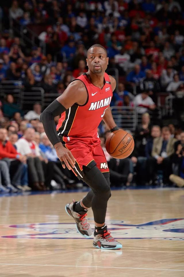 而外线手递 而外线手递